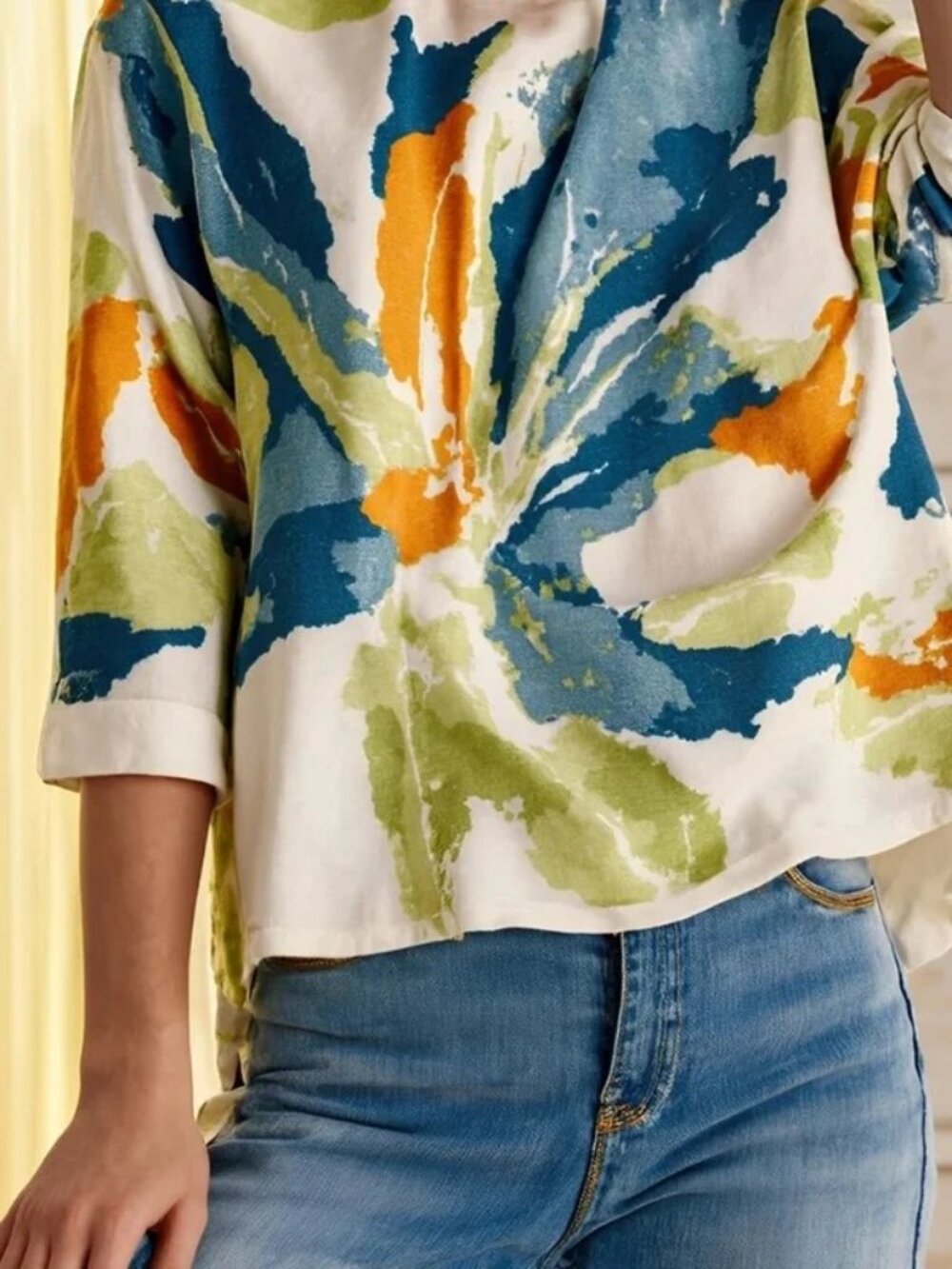 Half Sleeve Loose Buttoned Contrast Color Flower Print Round-Neck T-Shirt - 2XL